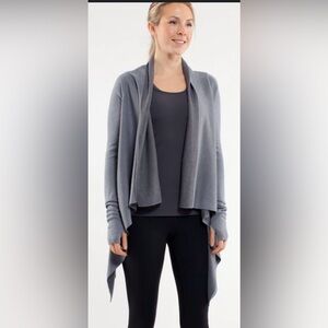 Lululemon Reflection Wrap - Heathered Blurred Gray